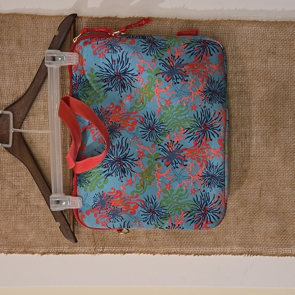 Lilly Pulitzer laptop carrier bag. Soft Hot pink inside. Missing long strap.